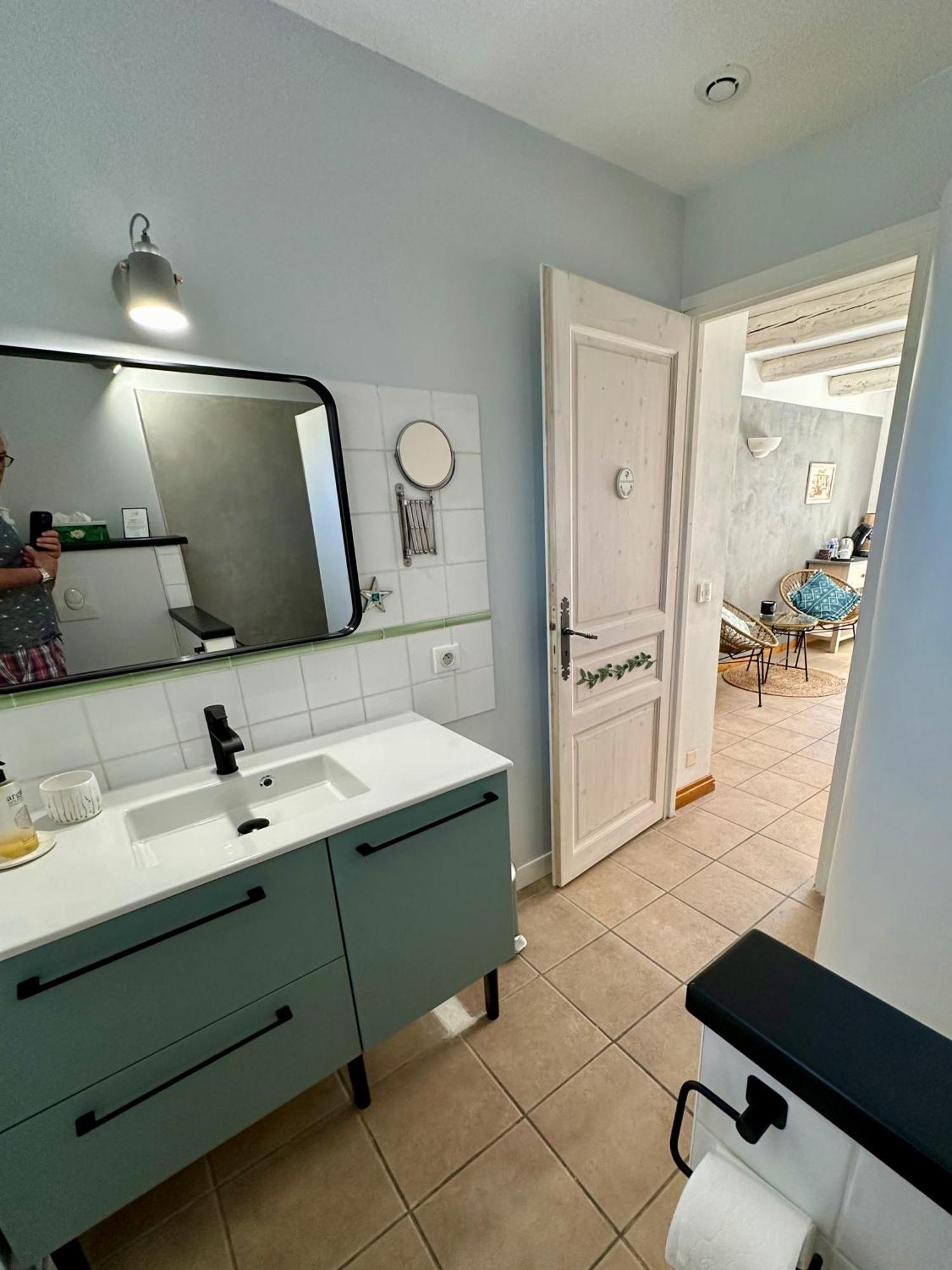 Hotel Pierres-Blanches Venasque Habitación foto